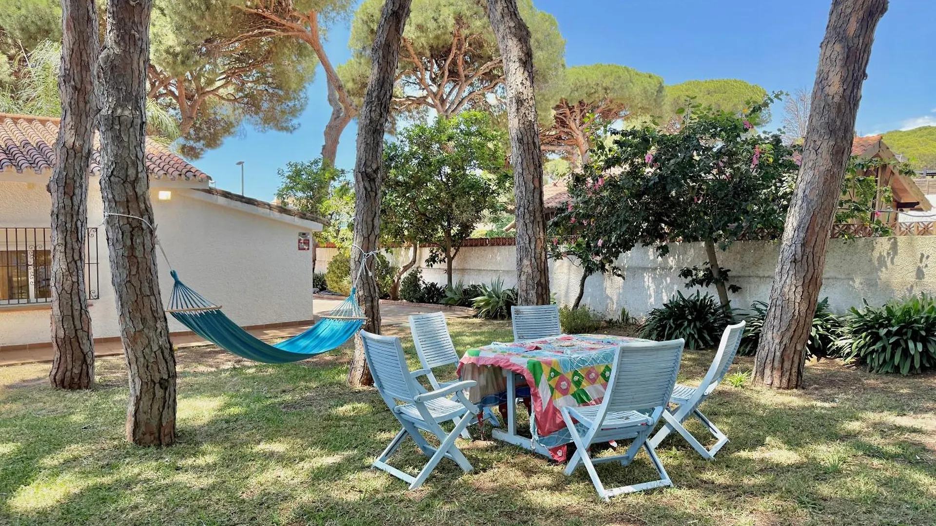 Dom wakacyjny Bosquemar Between Pines And Tennis By Eaw Homes Marbella